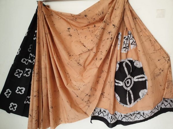 Natural batik print cotton malmal saree with blouse