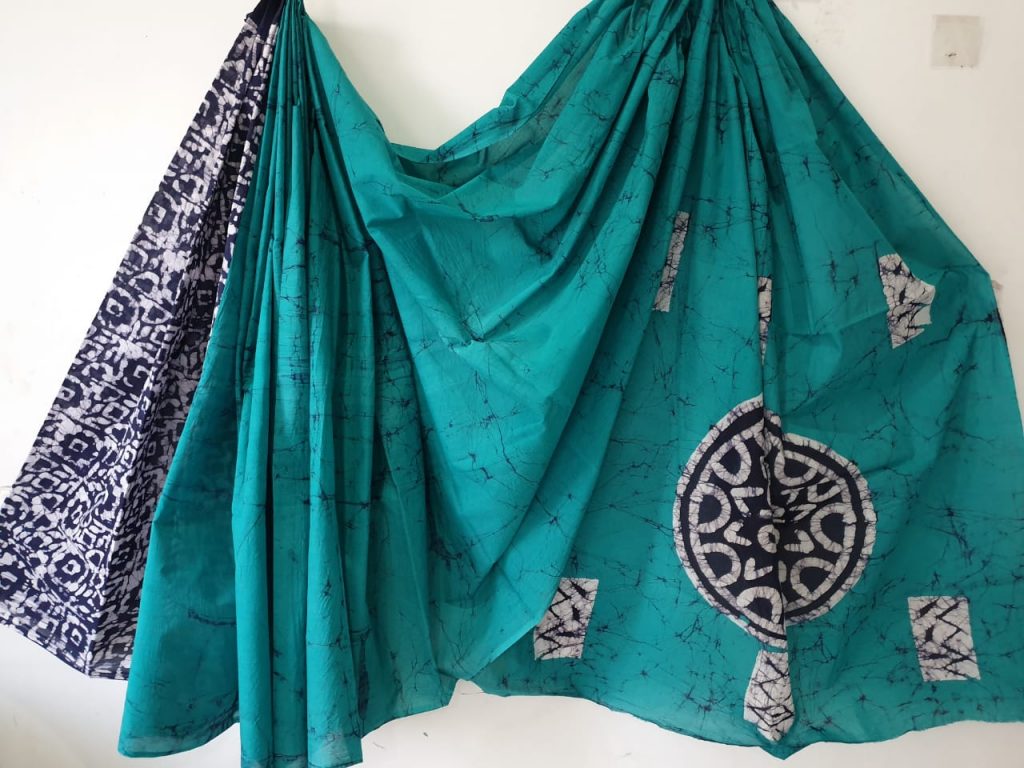 Blue-green hlaf half batik print casual wear cotton saree with blouse