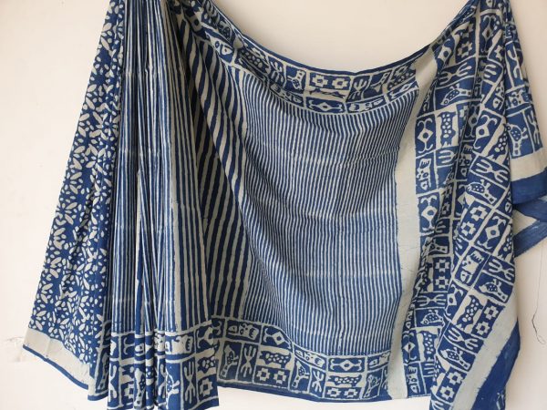 White and blue casual wear batik strips print cotton mulmul sarees with blouse