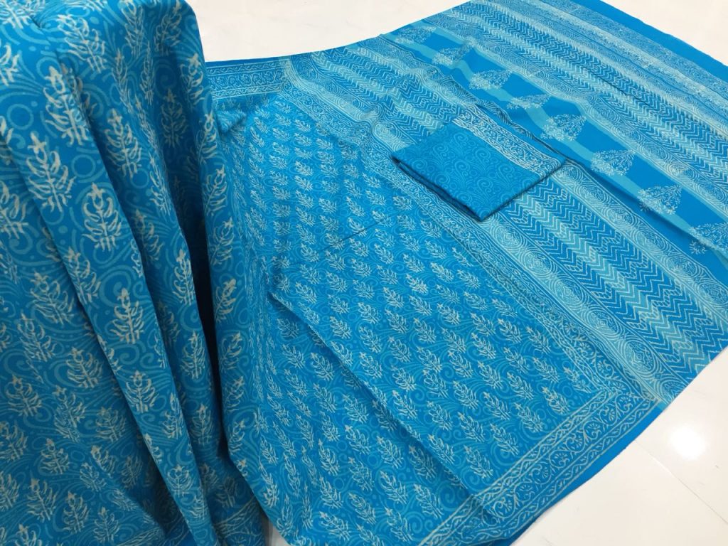 Discharge azure casual wear booty bagru print cotton sarees with blouse piece