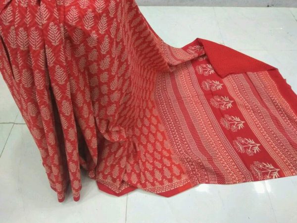 Discharge red casual wear booty bagru print cotton sarees with blouse piece