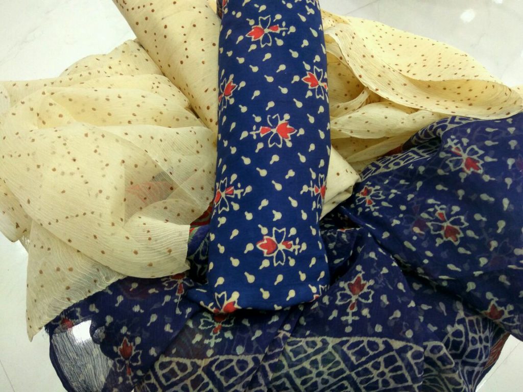 Ladies persian blue beige bagru print cotton suit with chiffon chunni