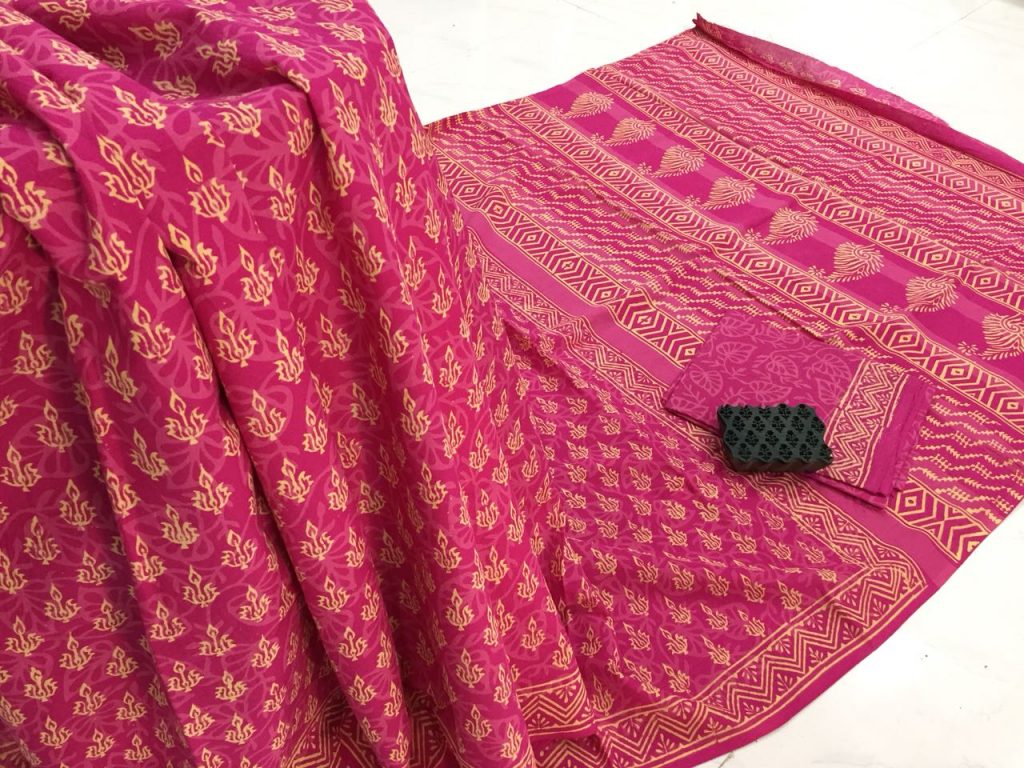 Traditional rose regular wear bagru print cotton sarees with blouse piece