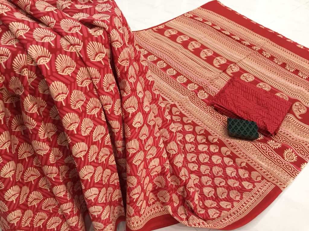 Traditional crimson casual wear bagru print cotton sarees with blouse piece