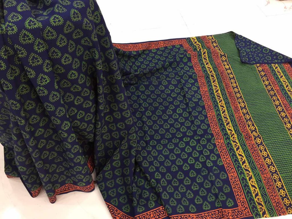 Navy blue daily wear bagru print cotton sarees with blouse piece