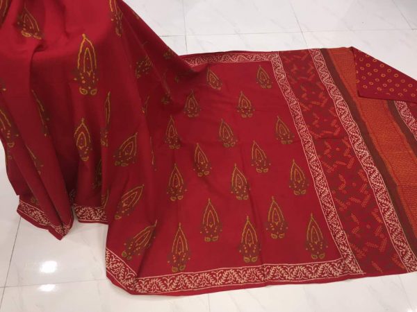 Crimson casual wear bagru print cotton sarees with blouse piece