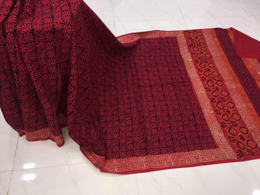 Maroon daily wear floral bagru print cotton sarees with blouse piece