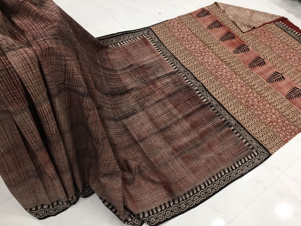 Desert sand daily wear bagru print cotton sarees with blouse piece