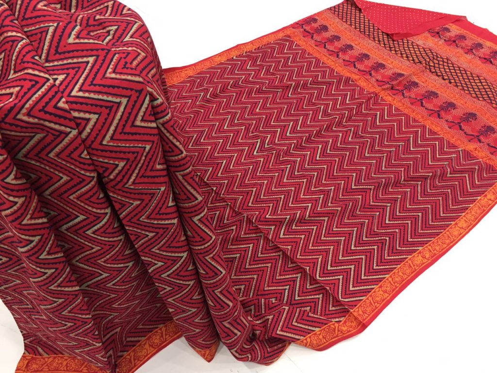 Raspberry regular wear bagru print cotton sarees with blouse piece