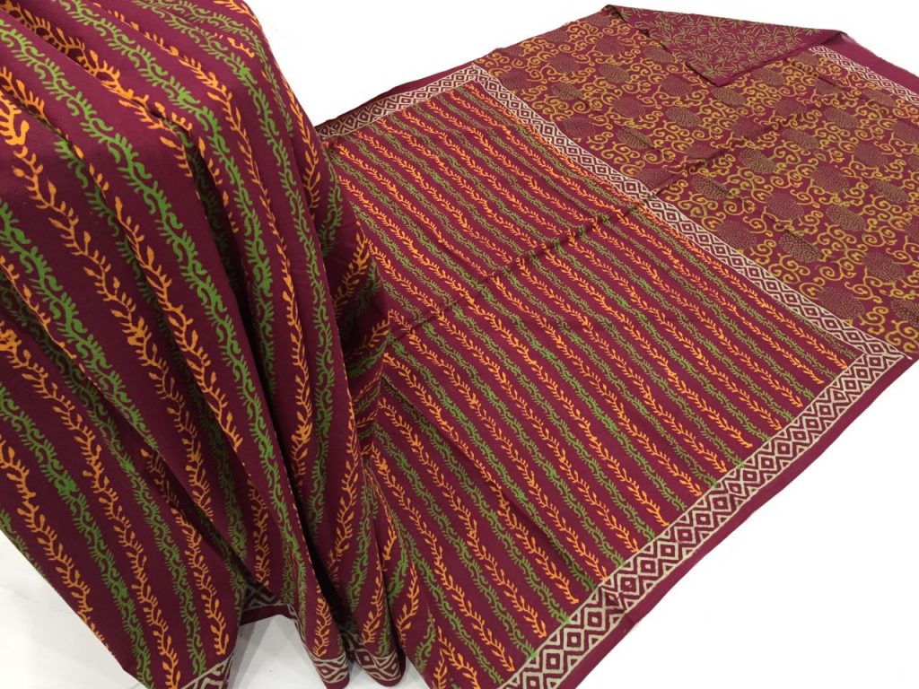 Natural maroon regular wear bagru print cotton sarees with blouse piece