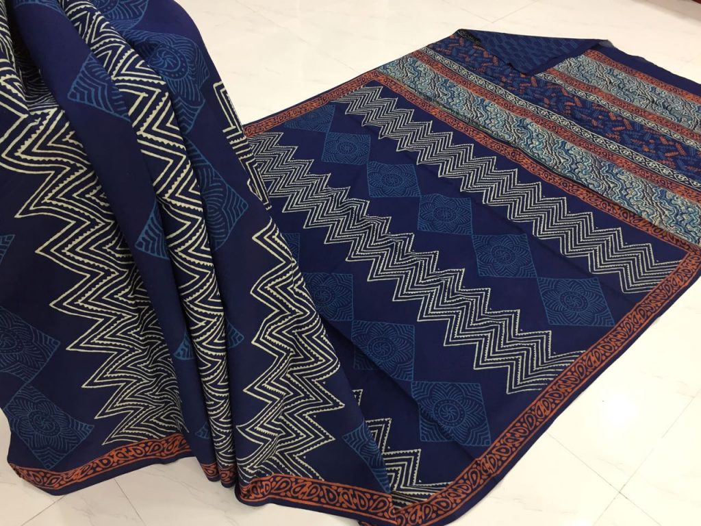 Indigo casual wear zigzag bagru print cotton sarees with blouse piece