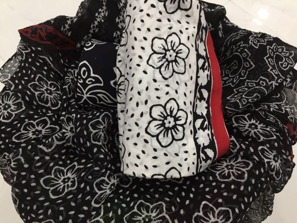 Black and white bagru flower print cotton salwar suit with chiffon dupatta