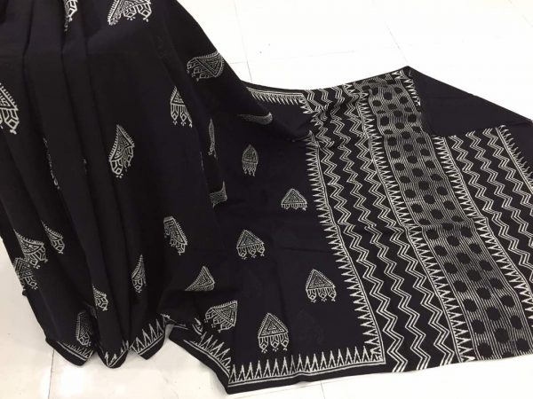Jaipuri black and white casual wear bagru print cotton sarees with blouse