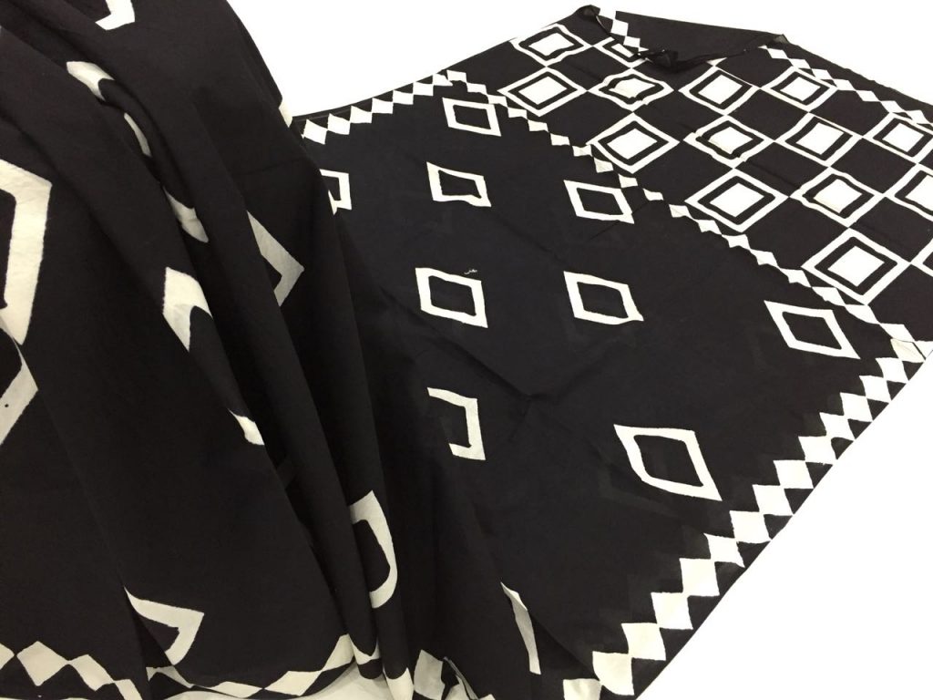 Ladies black and white regular wear jaipuri square bagru print cotton sarees with blouse