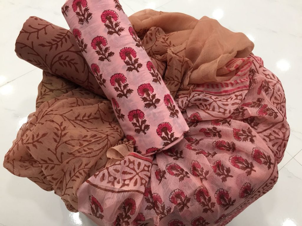 Natural pigment booty print pink cotton suit set with chiffon dupatta