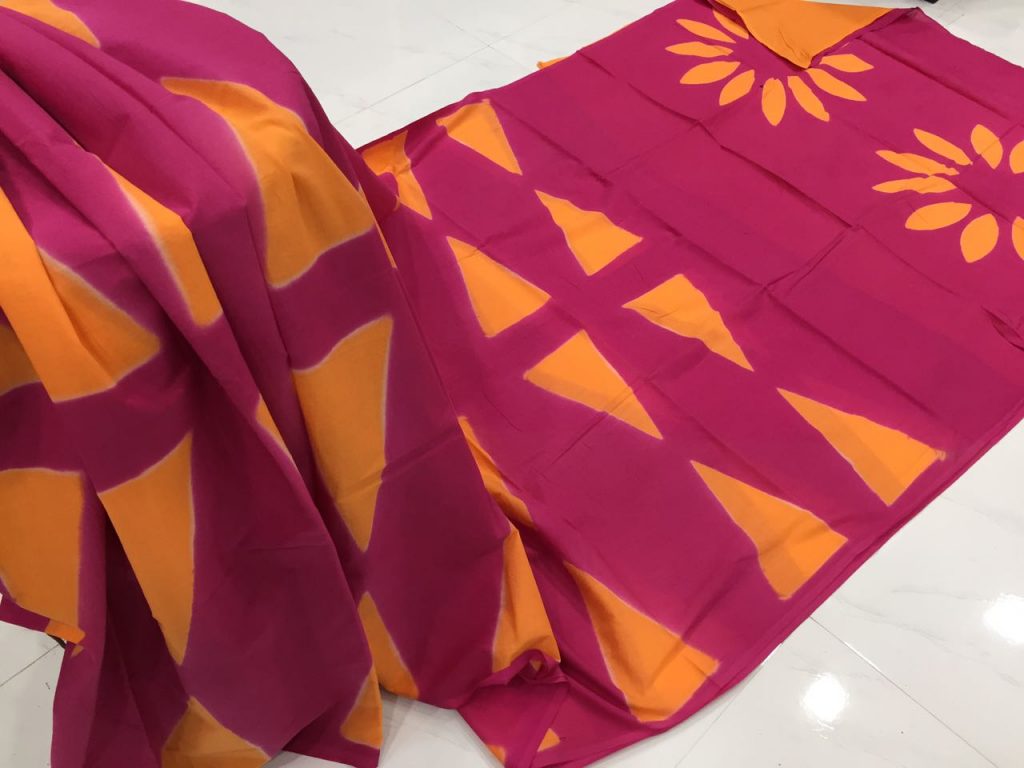 Cerise clamp shibori bhandhej triangle print regular wear cotton saree with blouse