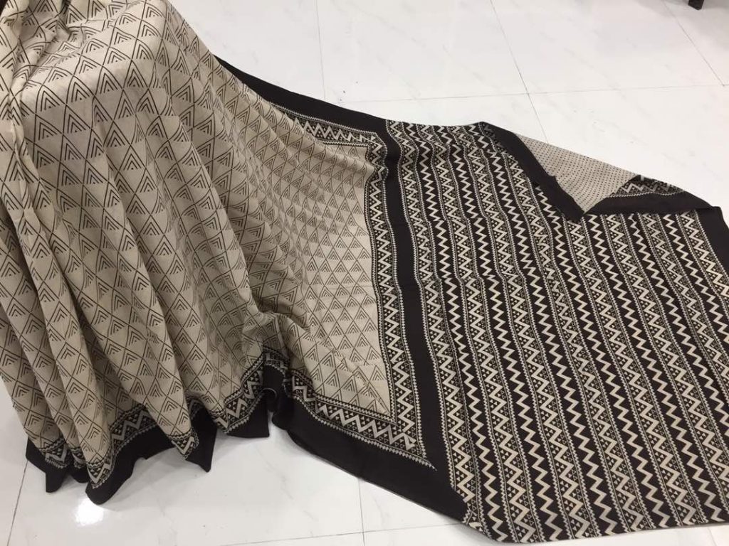 Champagne daily wear dabu booty bagru print cotton sarees with blouse piece