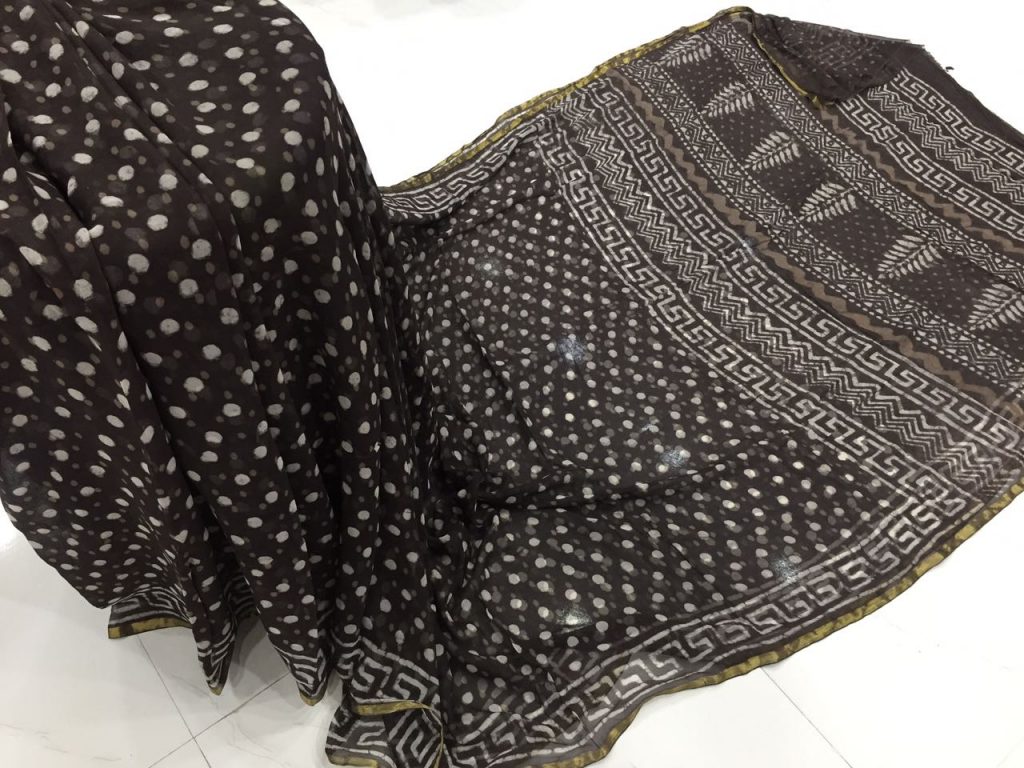Black dabu print casual wear chiffon saree with blouse piece