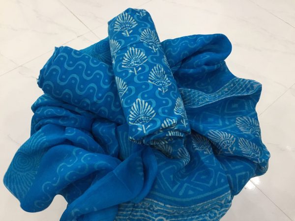 Exclusive azure bagru discharge print cotton salwar suit set with chiffon chunni