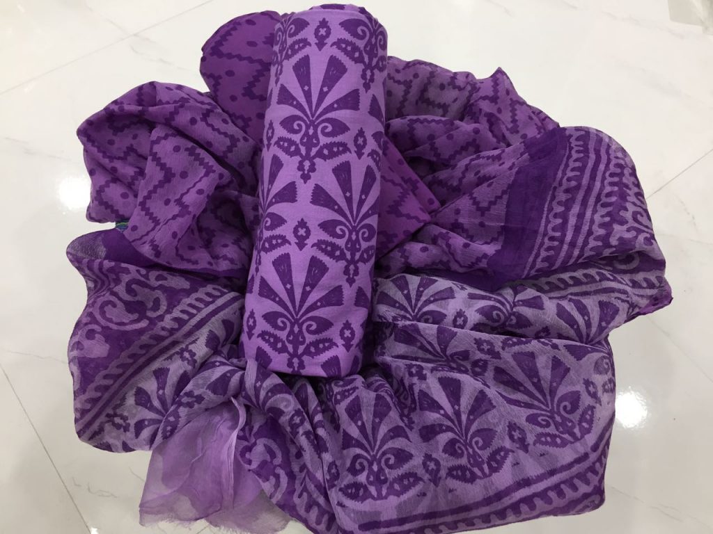 Jaipur blue-violet bagru discharge print cotton salwar suit set with chiffon dupatta