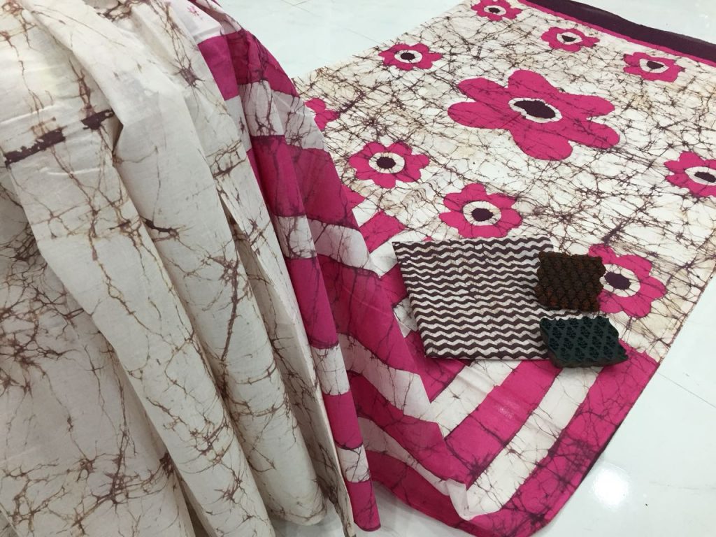 Pink champagne batik print regular wear cotton saree with blouse