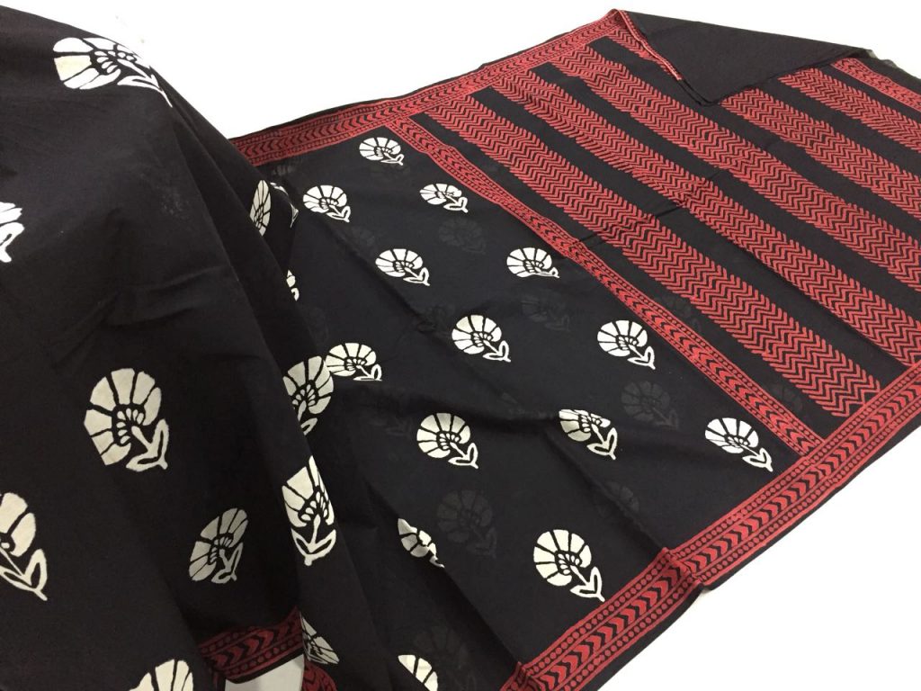 Black mugal print casual wear cotton mulmul saree with blouse piece