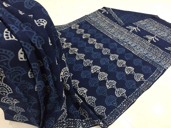 Exclusive indigo dabu print casual wear mulmul cotton sarees with blouse piece