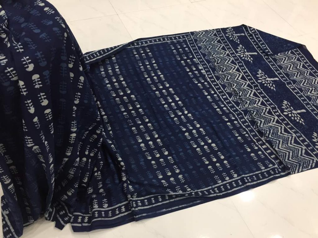 Traditional indigo dabu zigzag print regular wear cotton mulmul saree with blouse piece
