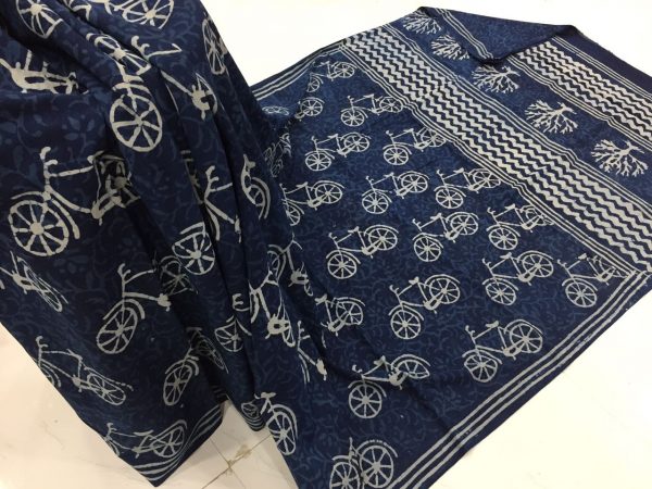 Ladies indigo dabu cycle print regular wear cotton mulmul saree with blouse