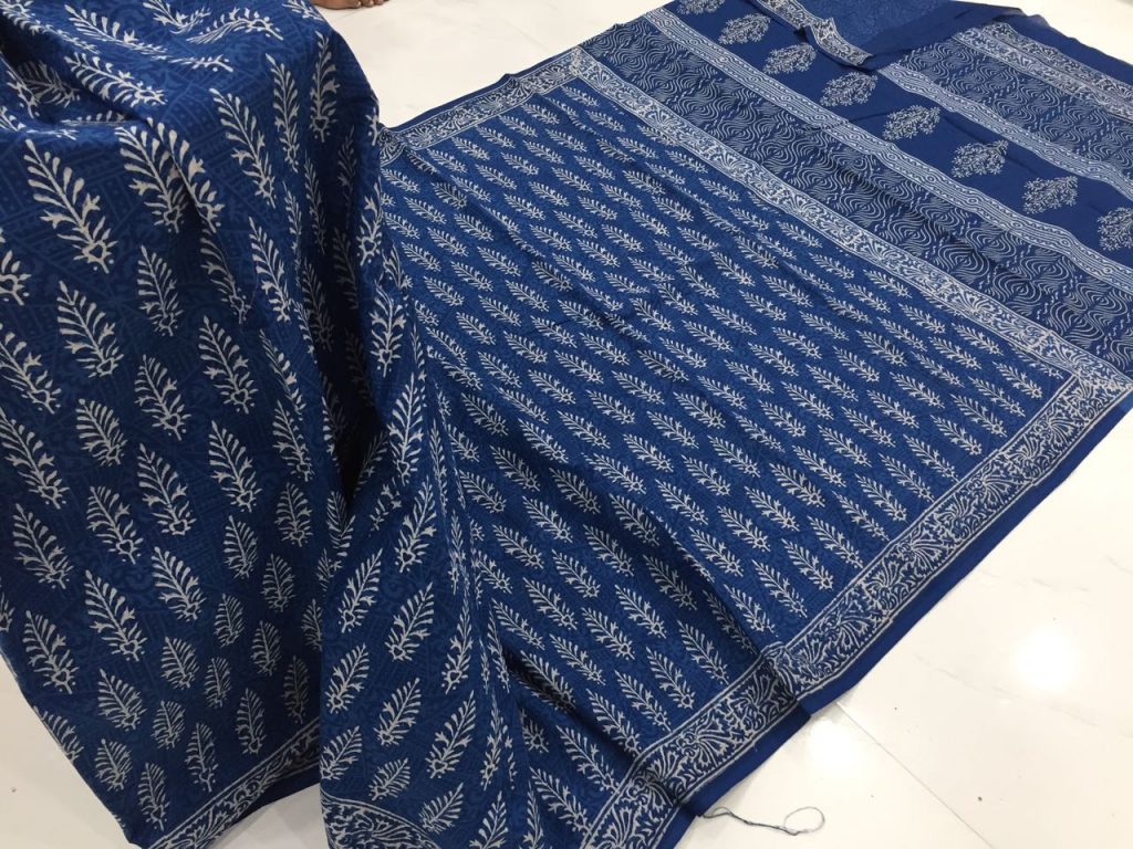 Superior quality indigo dabu leaf print daily wear cotton mulmul saree with blouse piece