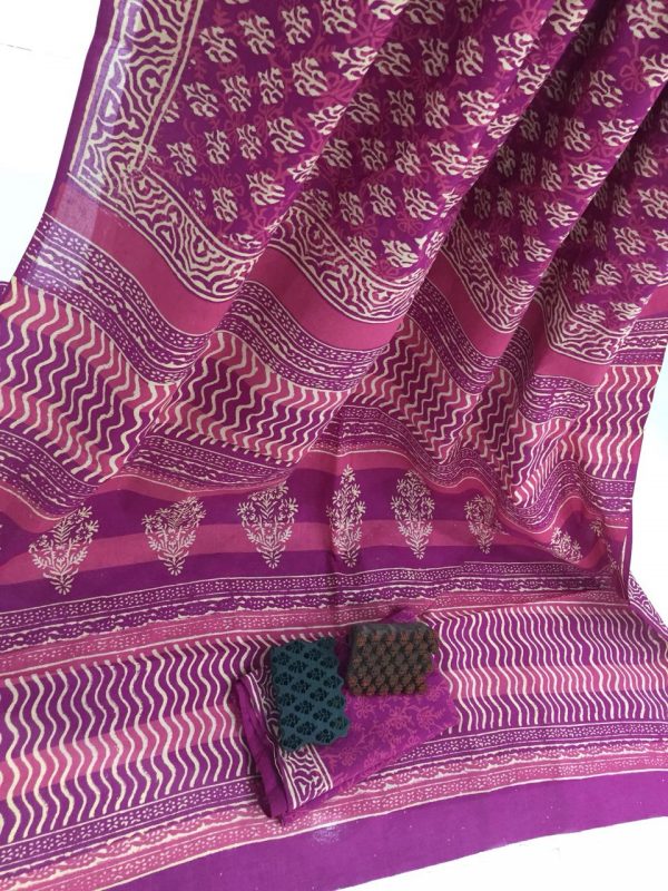 Ladies red-violet pigment booty print party wear pure mulmul cotton sarees with blouse piece
