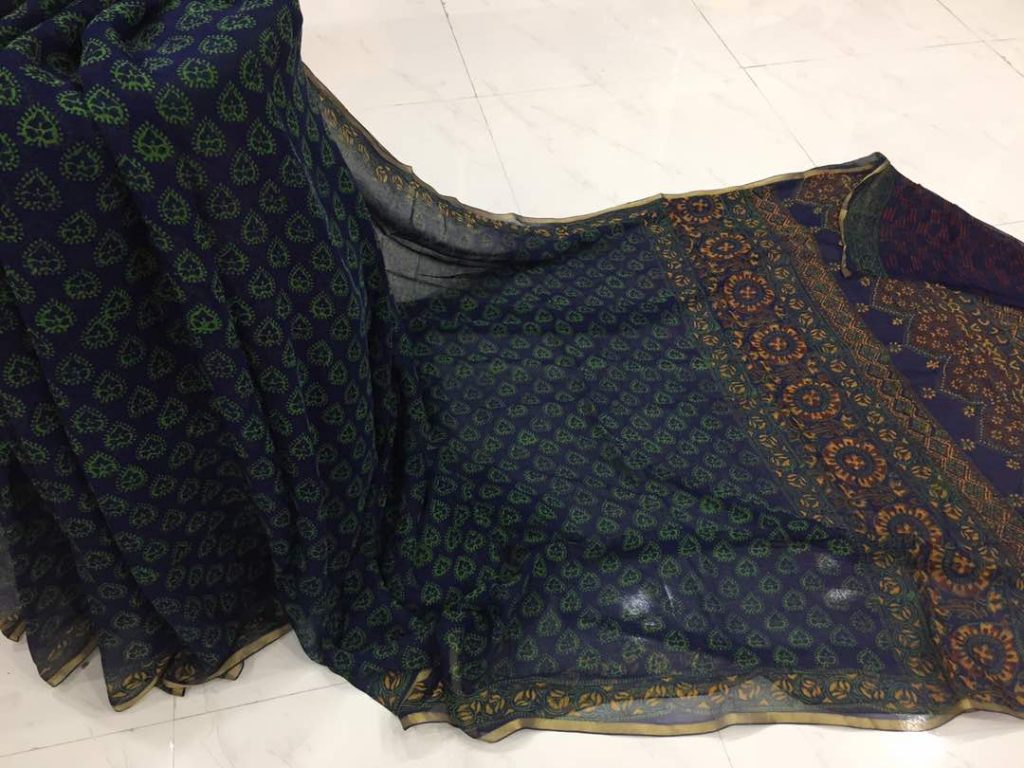 Navy blue booty print casual wear chiffon saree with blouse piece