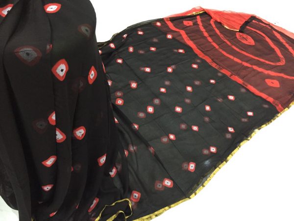 Black square print casual wear chiffon saree with blouse piece