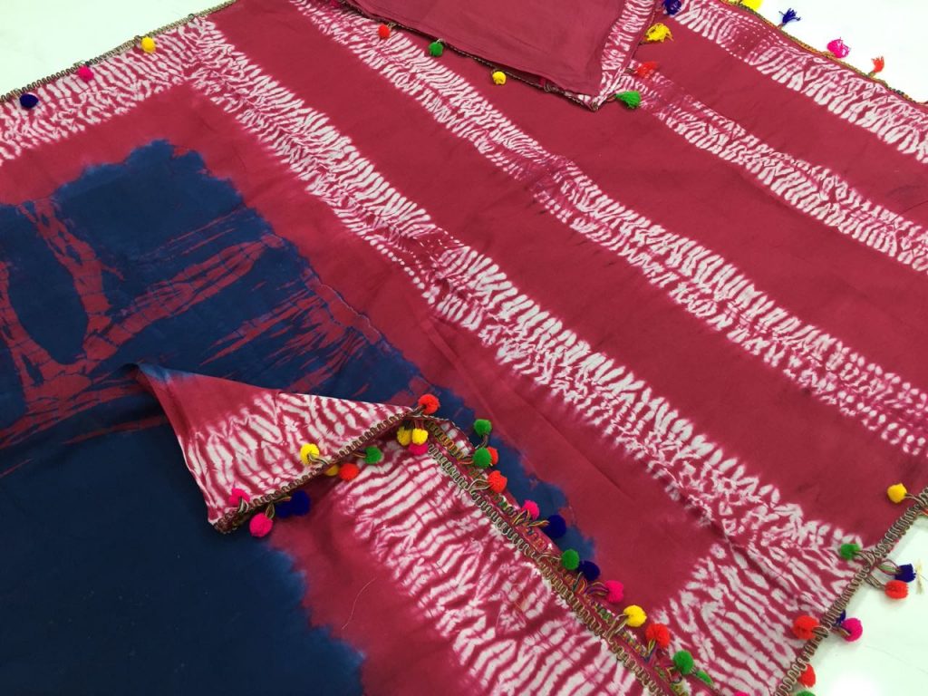 Ladies ruby shibori print pompom cotton mulmul saree with blouse