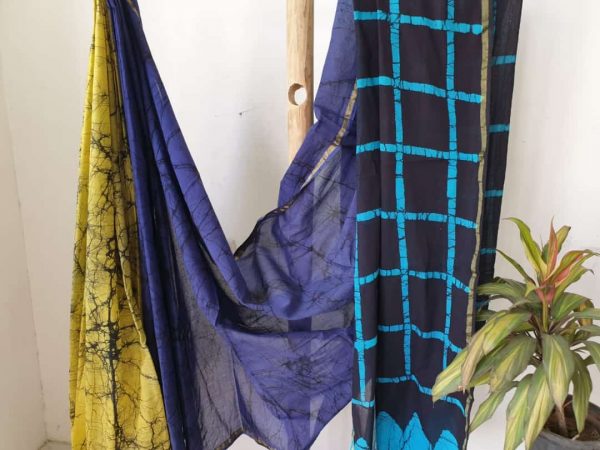Indigo batik print regular wear zari border cotton mulmul saree with blouse