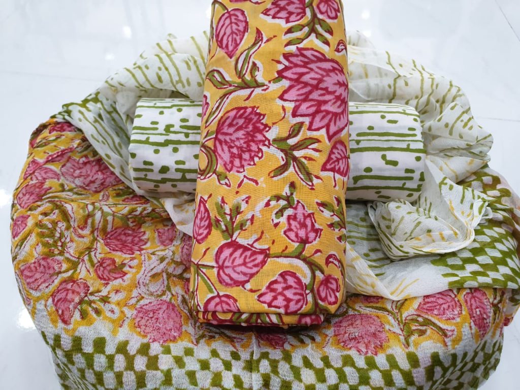 Floral rapid print cotton chudidar set