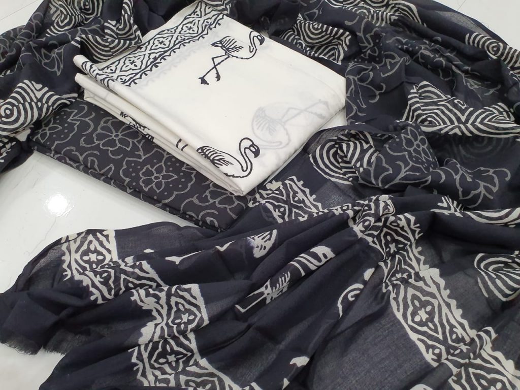 Casual wear Black and White Cotton suit set with mulmul dupatta