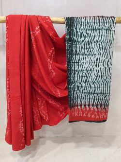 Regular wear Amaranth and White cotton mulmul saree with blouse