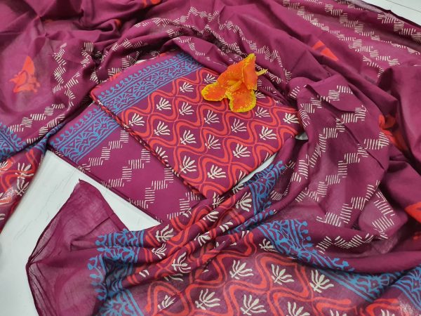 Casual wear Rouge Traditional Cotton dupatta suit