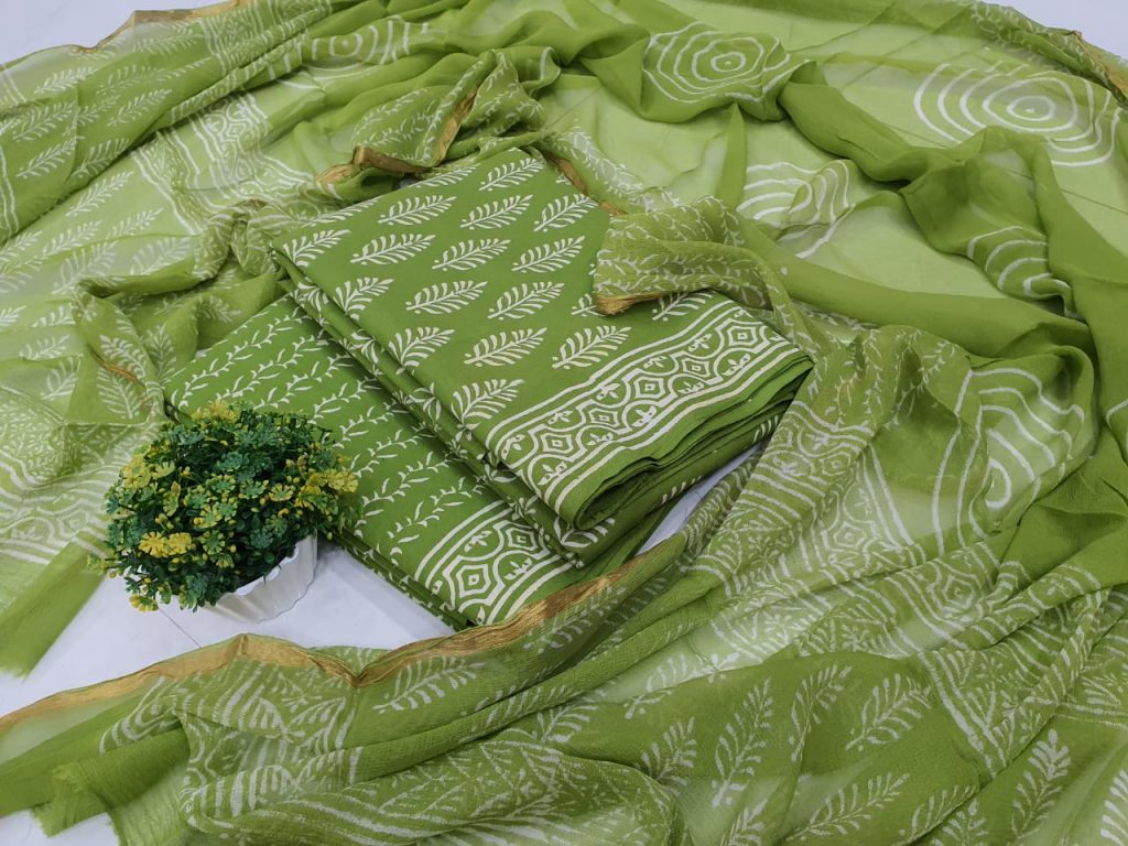 Traditional Green Zari border cotton suit set with pure chiffon dupatta
