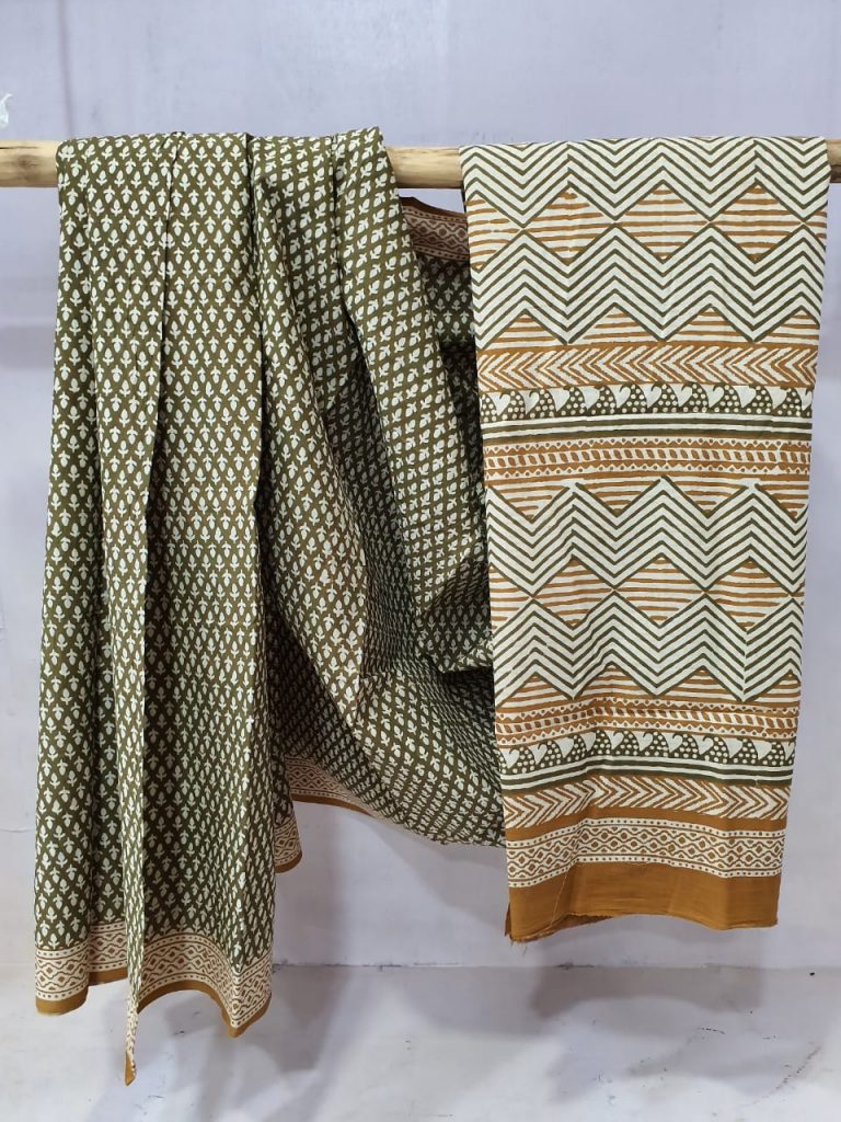 Unstitched Bronze cotton mulmul saree with blouse
