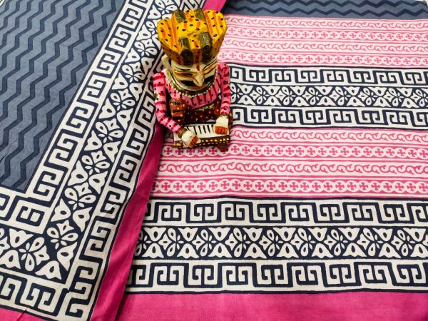 Superior quality Pink and blue pure cotton bed sheet