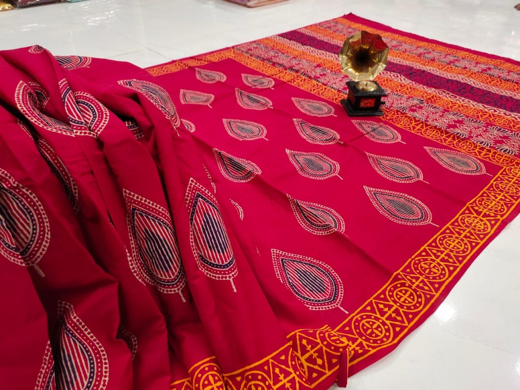 Superior quality red crimson pure cotton saree with blouse