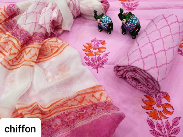 Pink floral mugal print cotton salwar suit with chiffon chunni