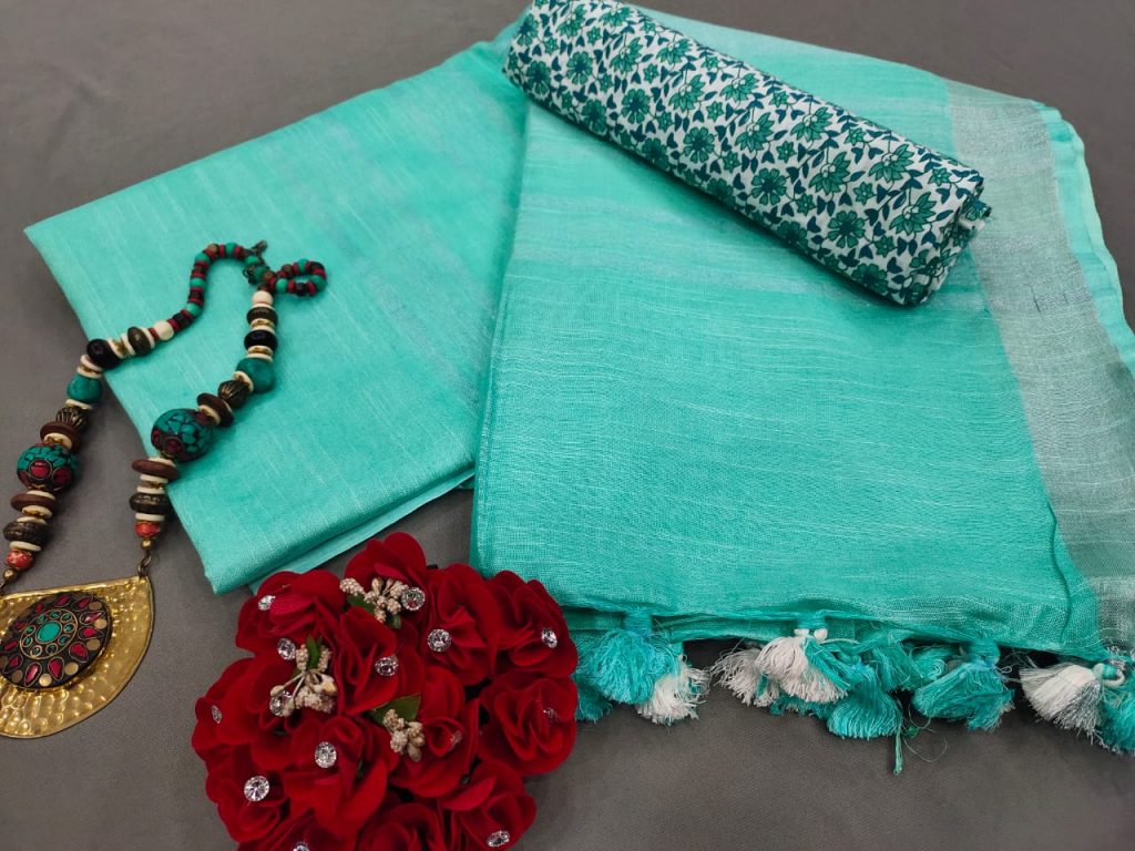 Aquamarine blue Handloom cotton Linen saree with printed cotton blouse