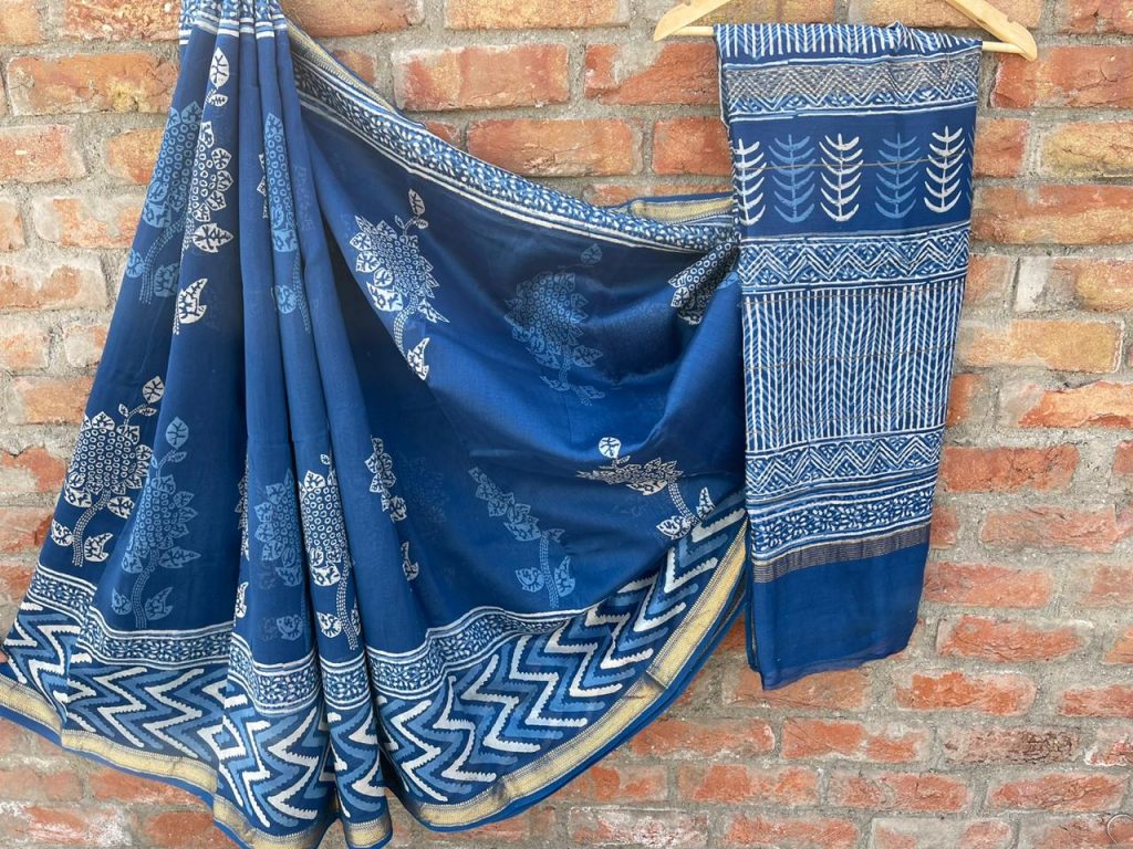 Blue Maheshwari silk saree with blouse