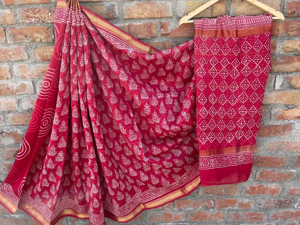 Deep red Maheshwari printed saree online india