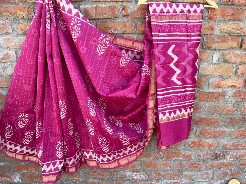 Magenta Maheshwari silk saree