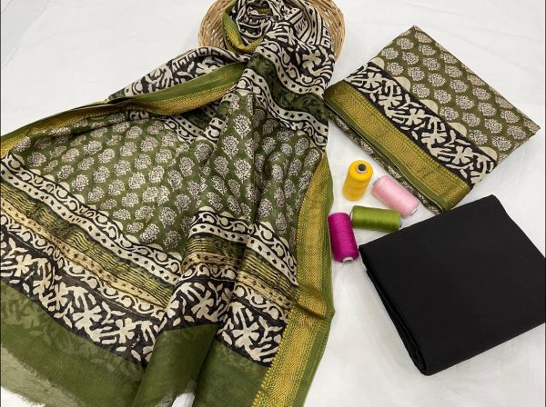 Green and black maheshwari silk suit set with cotton pajama