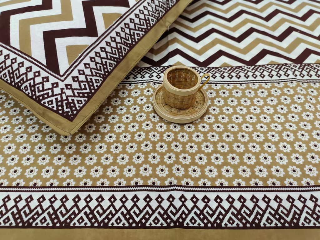 Bronze cotton bedsheet with 2 pillow cover